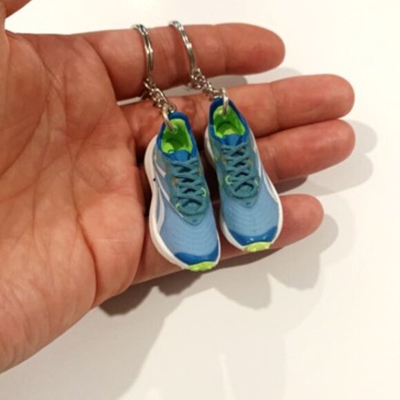 Reebok Floatride Energy 5 Sneaker Keychains - Available Left & Right - Picture 8 of 10